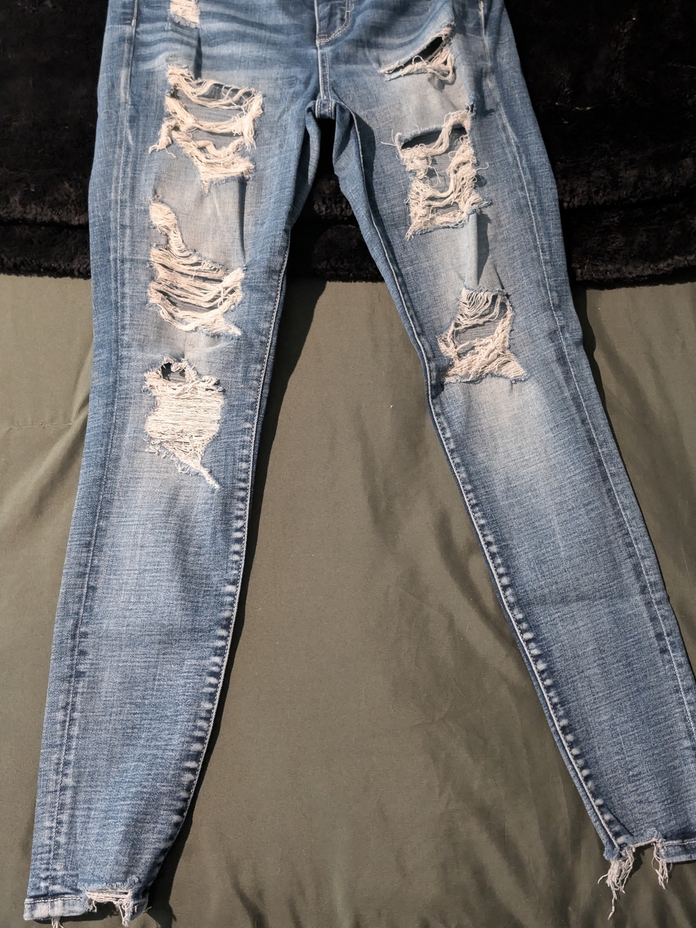 BKE Distressed Light Blue Skinny Jeans